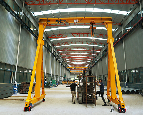 Gantry style crane in Jordan